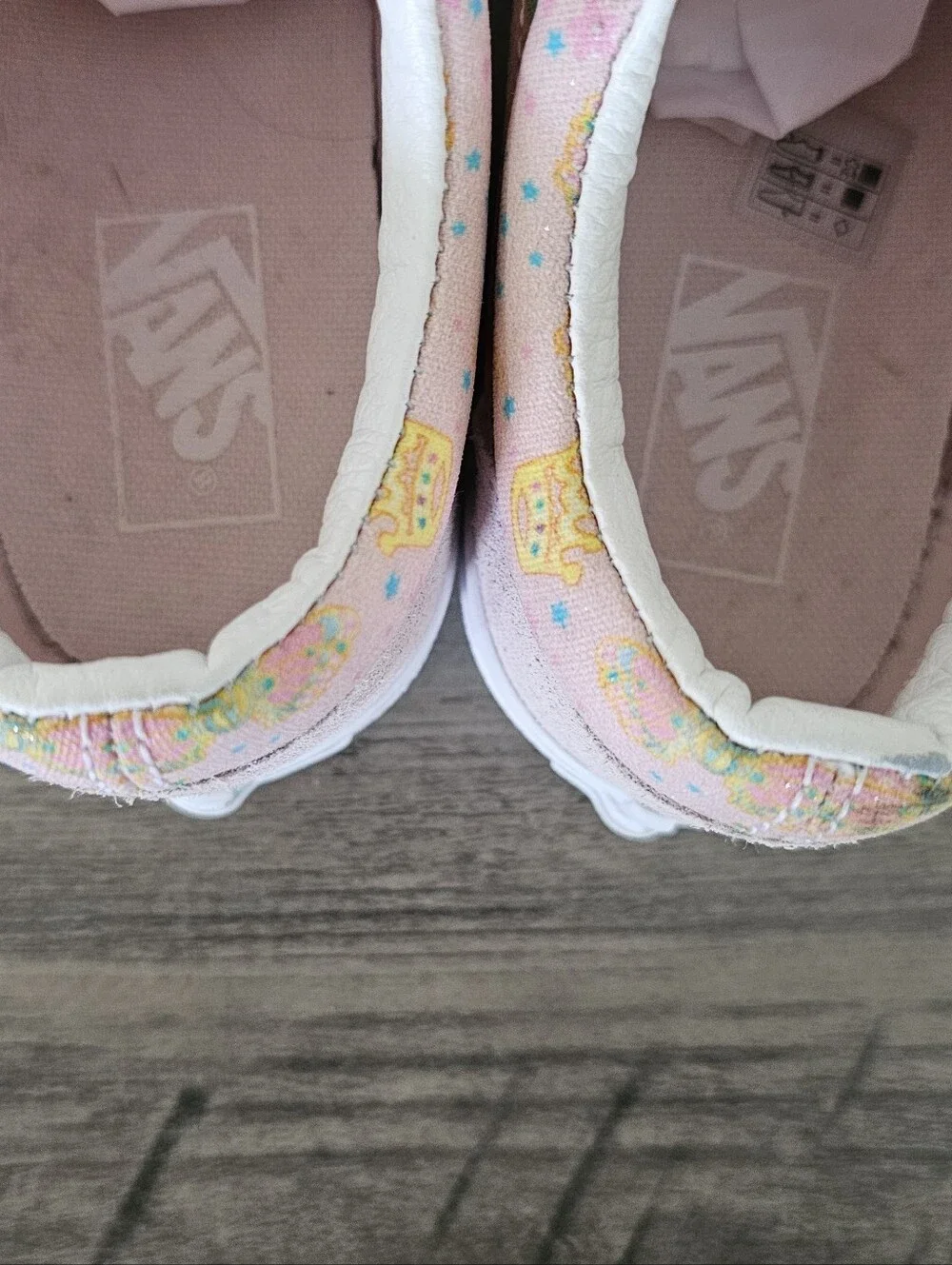 Vans Kids Pale Pink Velcro Sneakers with Pastel Print Girl Size 2